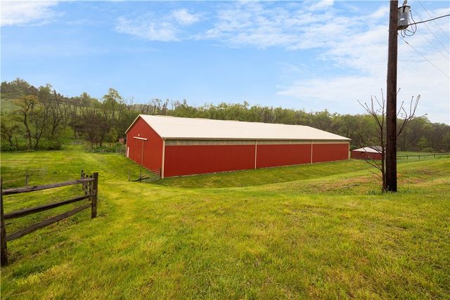 36 Little Mingo Rd, Nottingham, PA 15332