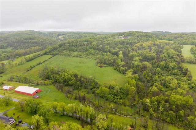 36 Little Mingo Rd, Nottingham, PA 15332
