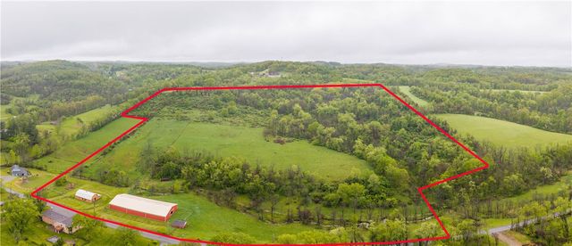 36 Little Mingo Rd, Nottingham, PA 15332