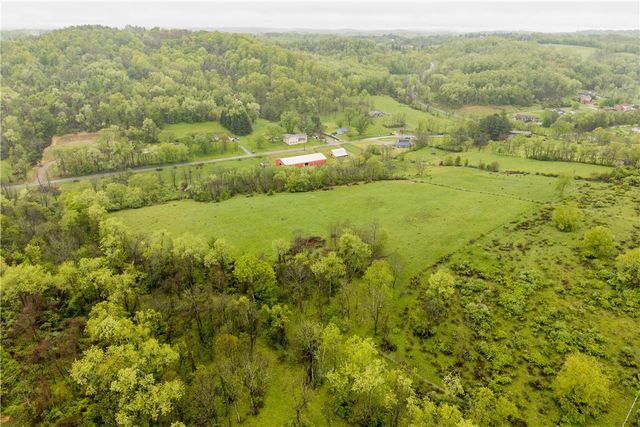 36 Little Mingo Rd, Nottingham, PA 15332