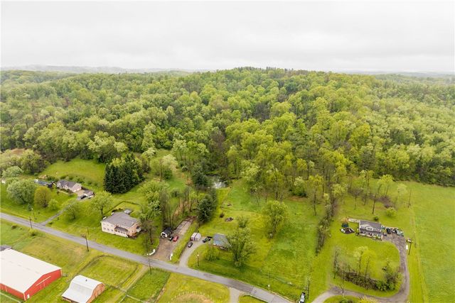 36 Little Mingo Rd, Nottingham, PA 15332