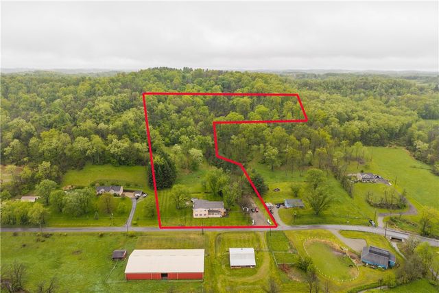 36 Little Mingo Rd, Nottingham, PA 15332