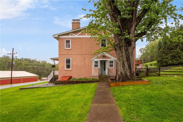 36 Little Mingo Rd, Nottingham, PA 15332