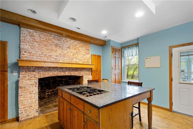 36 Little Mingo Rd, Nottingham, PA 15332