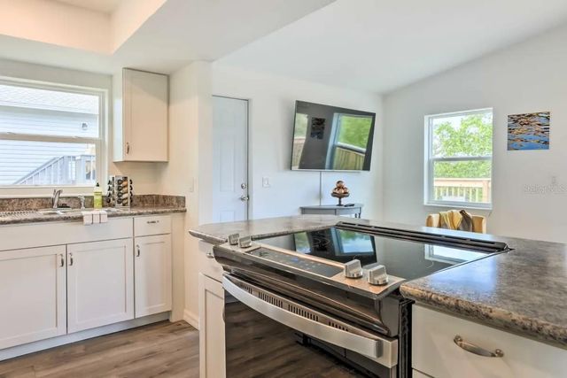 3303 W SHELL POINT ROAD, Ruskin, FL 33570