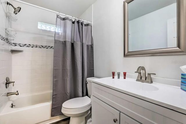 3303 W SHELL POINT ROAD, Ruskin, FL 33570