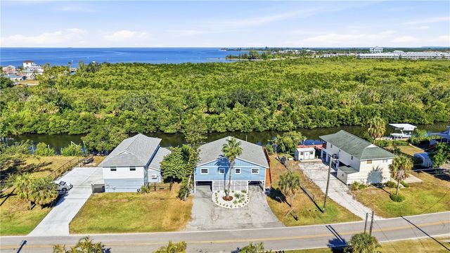 3303 W SHELL POINT ROAD, Ruskin, FL 33570