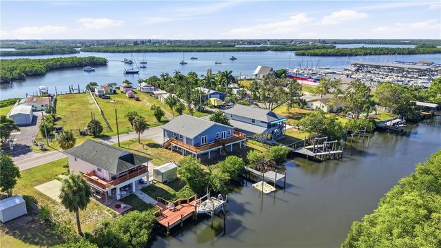 3303 W SHELL POINT ROAD, Ruskin, FL 33570