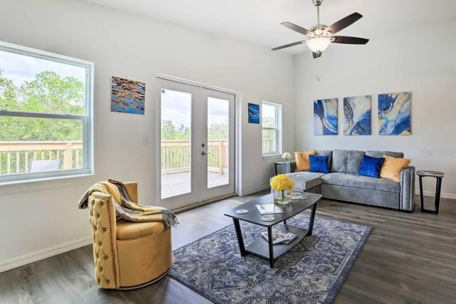 3303 W SHELL POINT ROAD, Ruskin, FL 33570