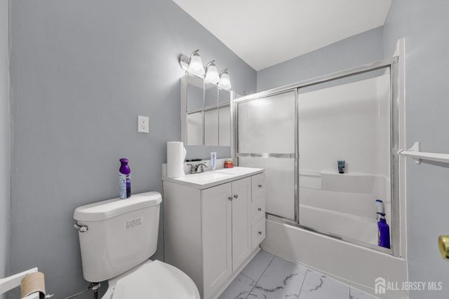 450 College Drive, Edison, NJ 08817