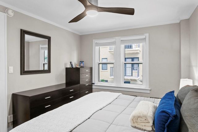 130 4TH AVENUE N 105, St Petersburg, FL 33701