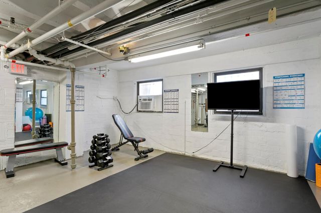 130 4TH AVENUE N 105, St Petersburg, FL 33701