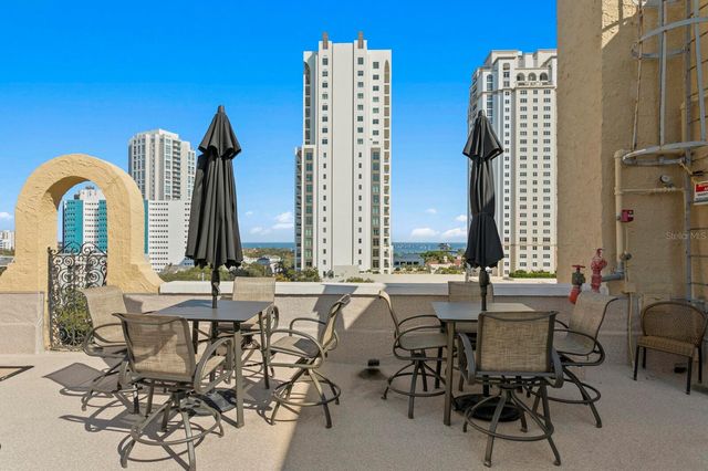 130 4TH AVENUE N 105, St Petersburg, FL 33701