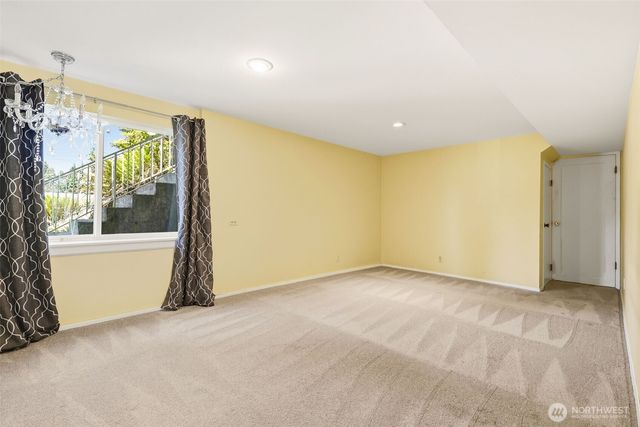 7212 197th Street SW, Lynnwood, WA 98036