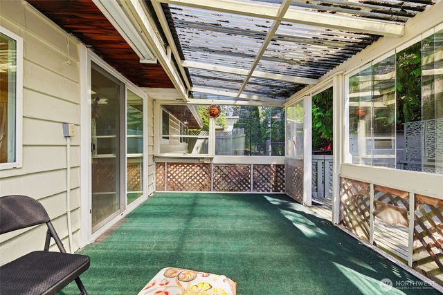 7212 197th Street SW, Lynnwood, WA 98036