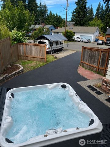 7212 197th Street SW, Lynnwood, WA 98036