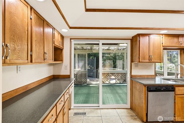 7212 197th Street SW, Lynnwood, WA 98036