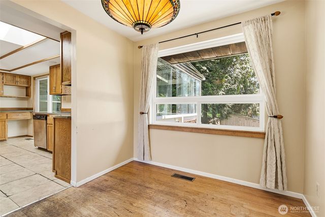 7212 197th Street SW, Lynnwood, WA 98036