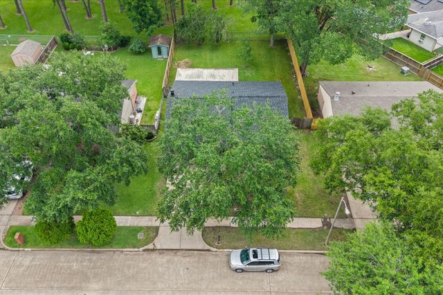 2651 Lark Lane, Humble, TX 77396