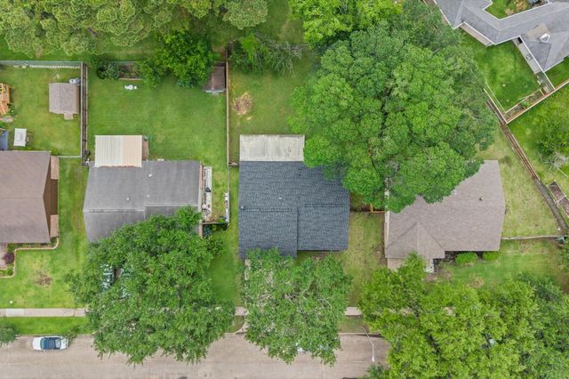 2651 Lark Lane, Humble, TX 77396