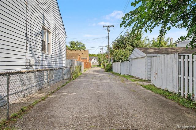 40 W Benson Street, Ecorse, MI 48229