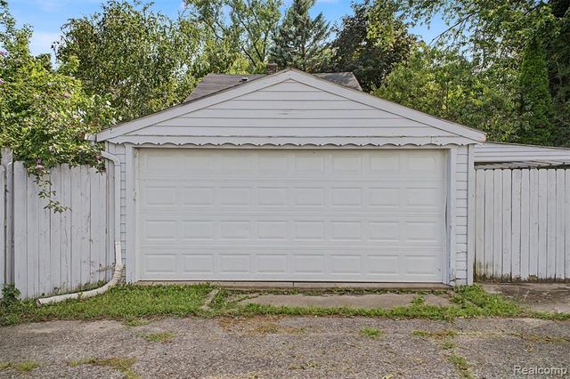 40 W Benson Street, Ecorse, MI 48229