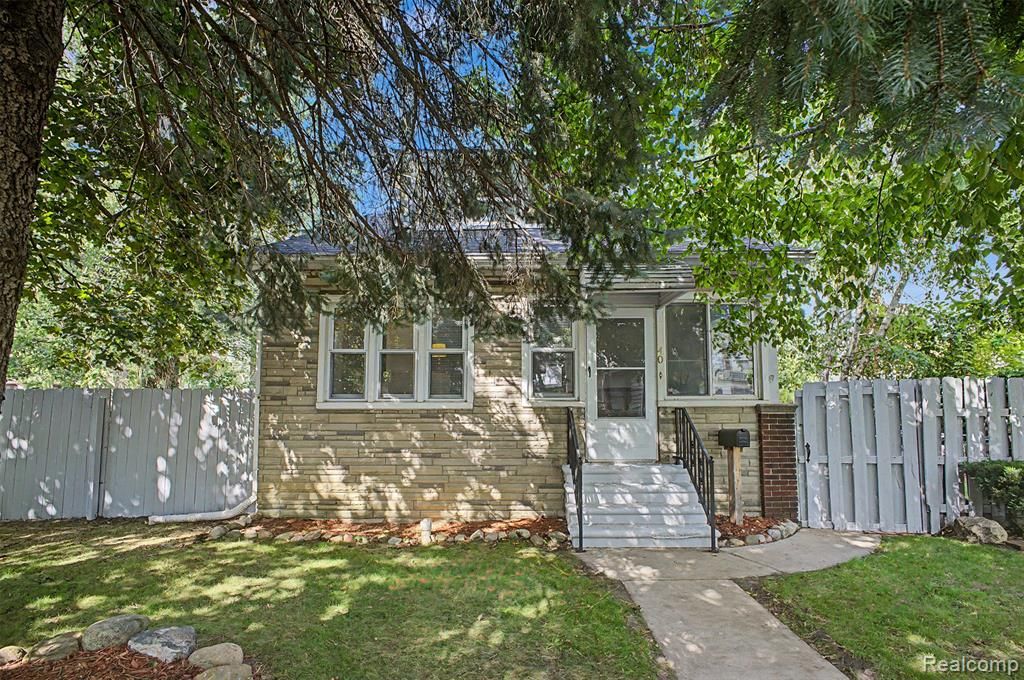 40 W Benson Street, Ecorse, MI 48229
