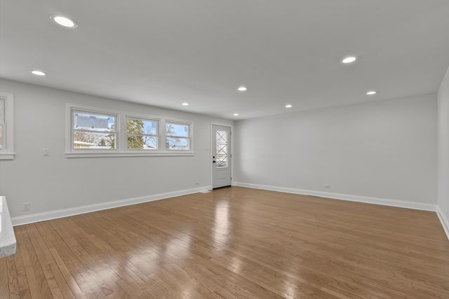 3735 169TH Street, Country Club Hills, IL 60478