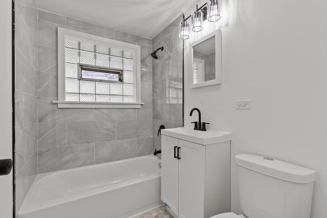 3735 169TH Street, Country Club Hills, IL 60478