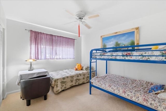 11140 SW 11th Place, Davie, FL 33324