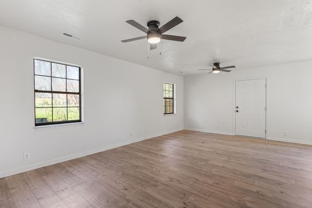 104 Pine Street, Athens, TN 37303