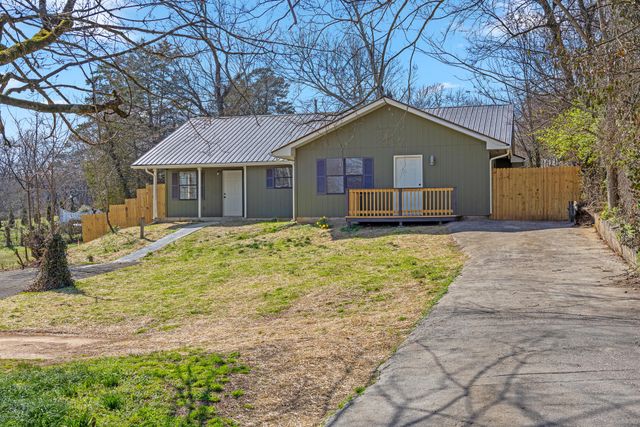 104 Pine Street, Athens, TN 37303