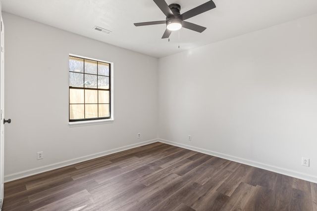 104 Pine Street, Athens, TN 37303
