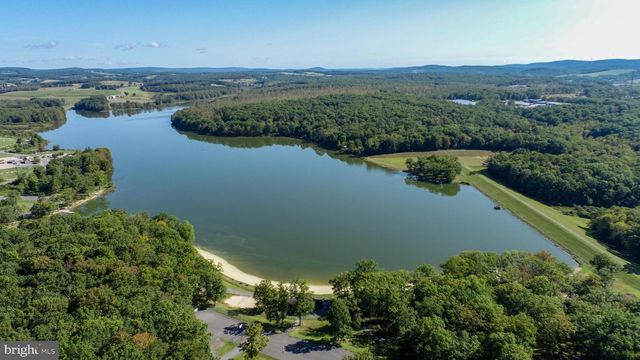 809 N ST, Mountain Lake Park, MD 21550