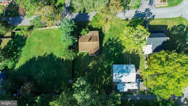 809 N ST, Mountain Lake Park, MD 21550