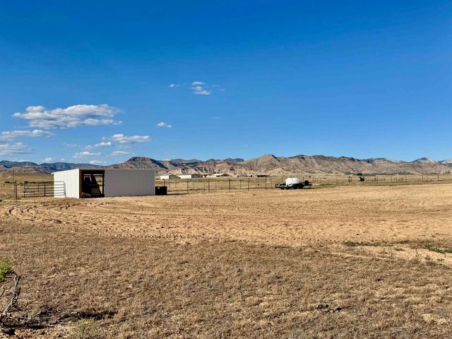 2067 16 Road, Loma, CO 81524