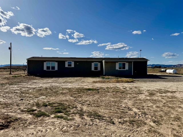 2067 16 Road, Loma, CO 81524