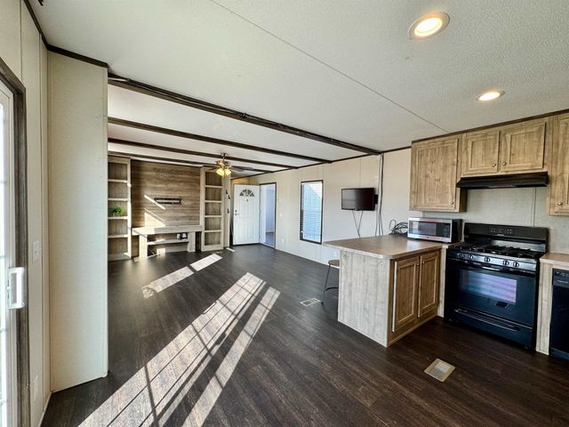 2067 16 Road, Loma, CO 81524