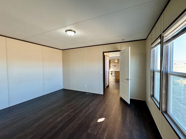 2067 16 Road, Loma, CO 81524