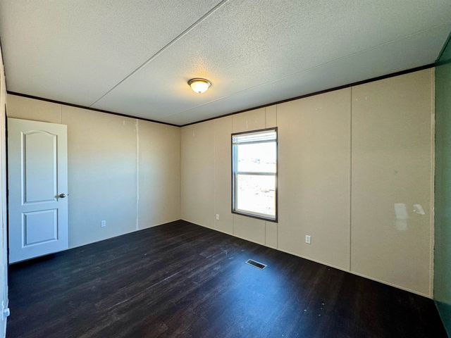 2067 16 Road, Loma, CO 81524