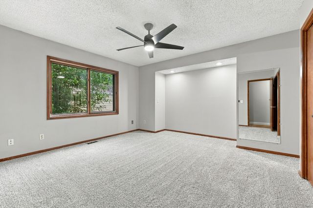 5114 Twana Drive, Des Moines, IA 50310