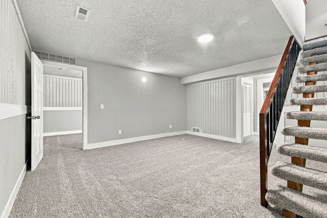 5114 Twana Drive, Des Moines, IA 50310