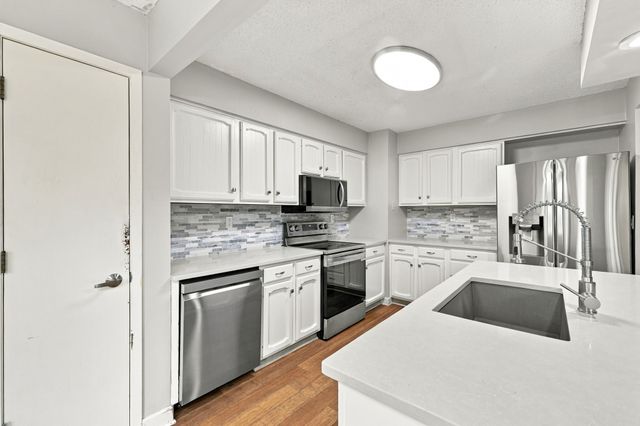 5114 Twana Drive, Des Moines, IA 50310