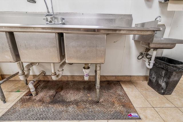 3404 Main St, Munhall, PA 15120