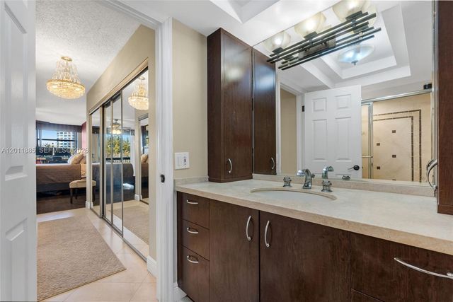 2900 NE 14th St Causeway 402, Pompano Beach, FL 33062