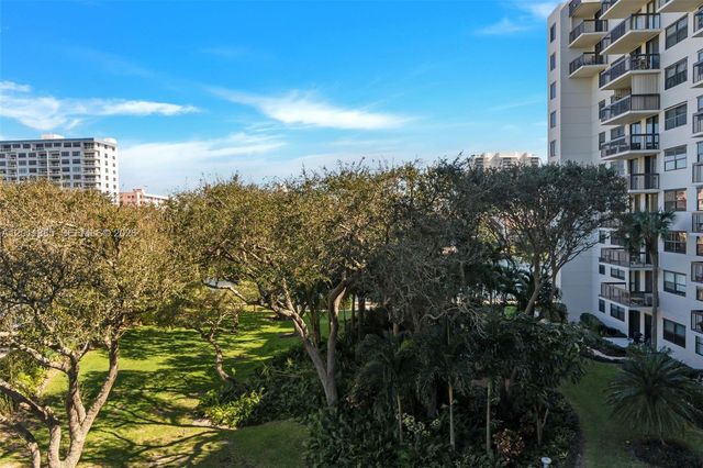 2900 NE 14th St Causeway 402, Pompano Beach, FL 33062