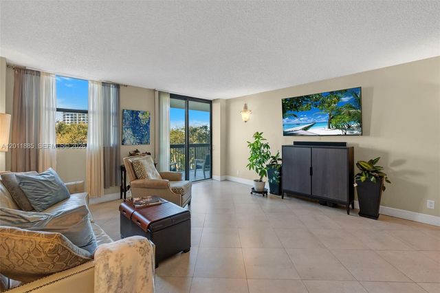 2900 NE 14th St Causeway 402, Pompano Beach, FL 33062