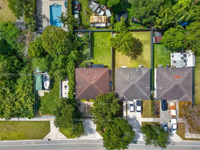 12310 SW 216th St, Miami, FL 33170