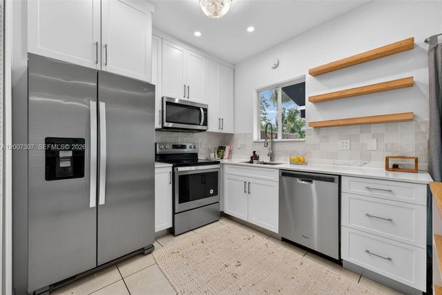 12310 SW 216th St, Miami, FL 33170