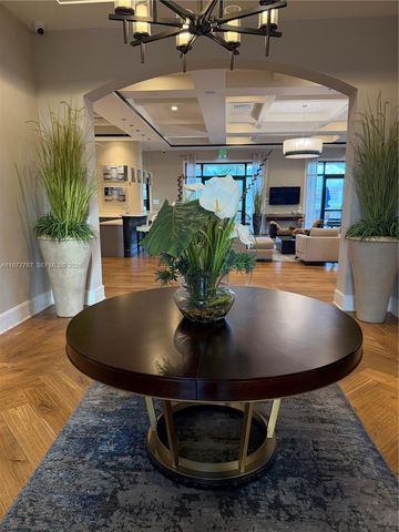 3483 W 97th St, Hialeah, FL 33018